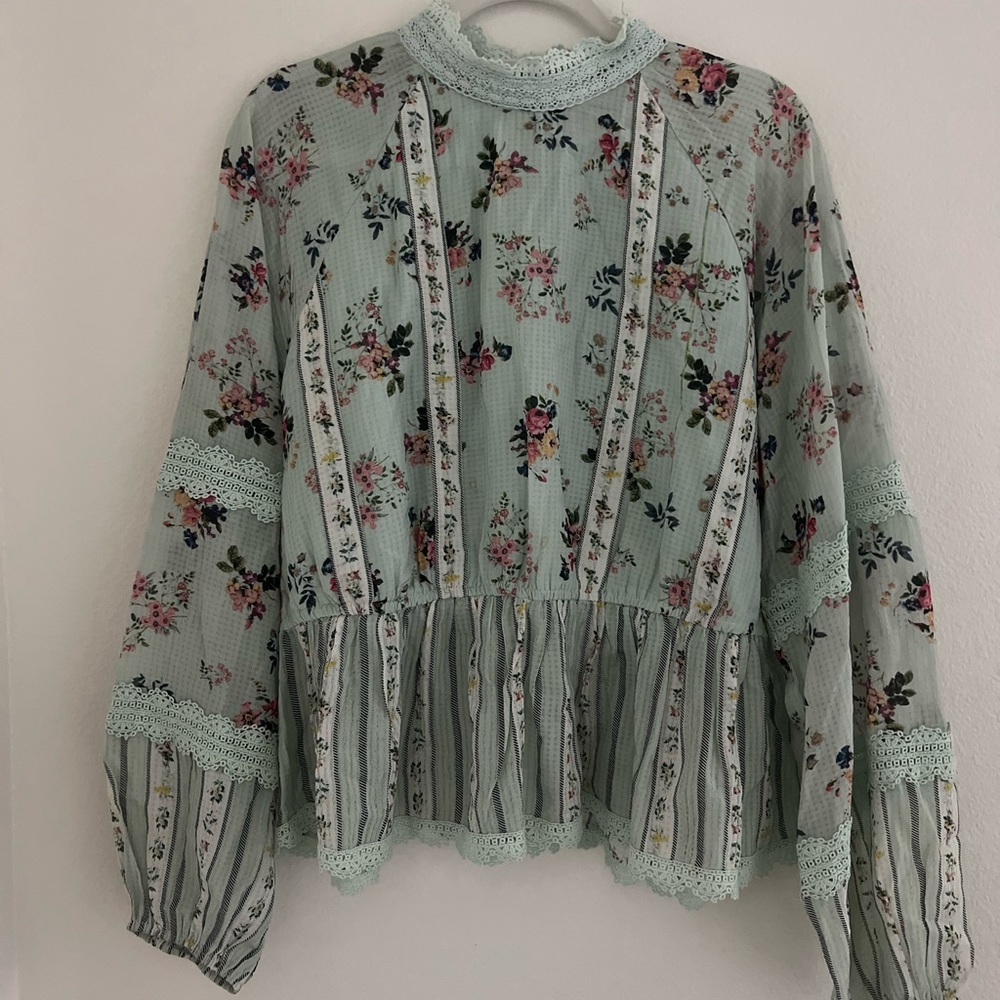 Hemant and nandita long sleeve blouse XL